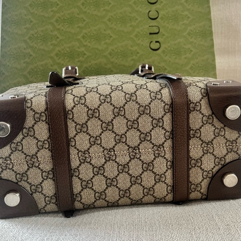 Gucci Buckle Travel Tote GG Coated Canvas with Leather Medium - Picture 2 of 4